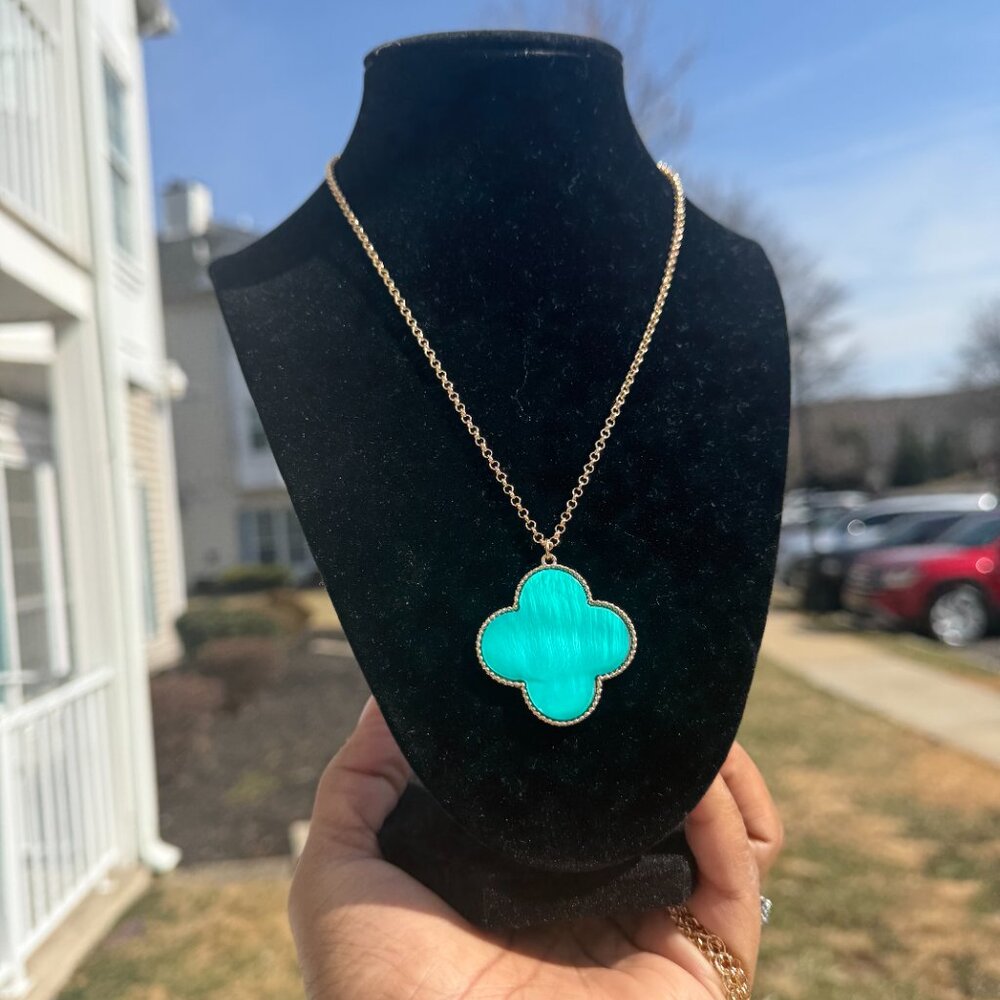 FAMILY SHIVE STATEMEANT NECKLACE 2025 - Picture 3 of 3